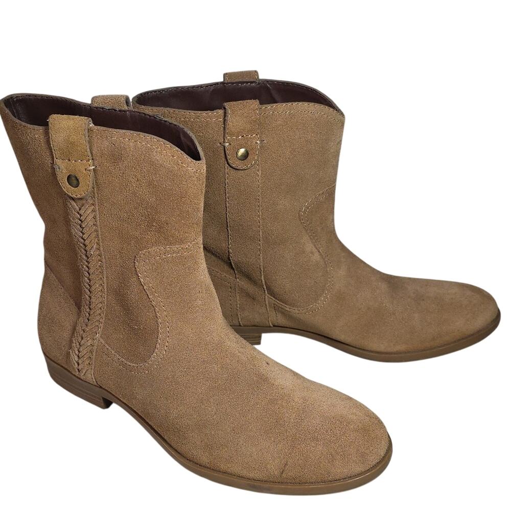 G.H. Bass & Co. Cindy Suede Leather Tan Ankle Boots Womens Size 7.5